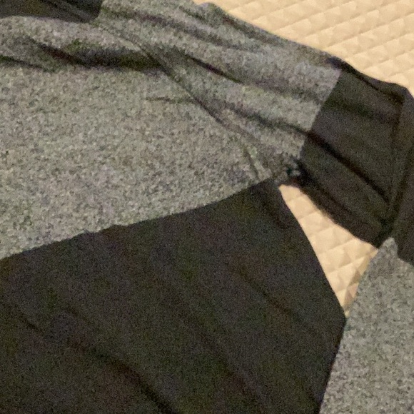 Aeropostale hoodie - Picture 2 of 4